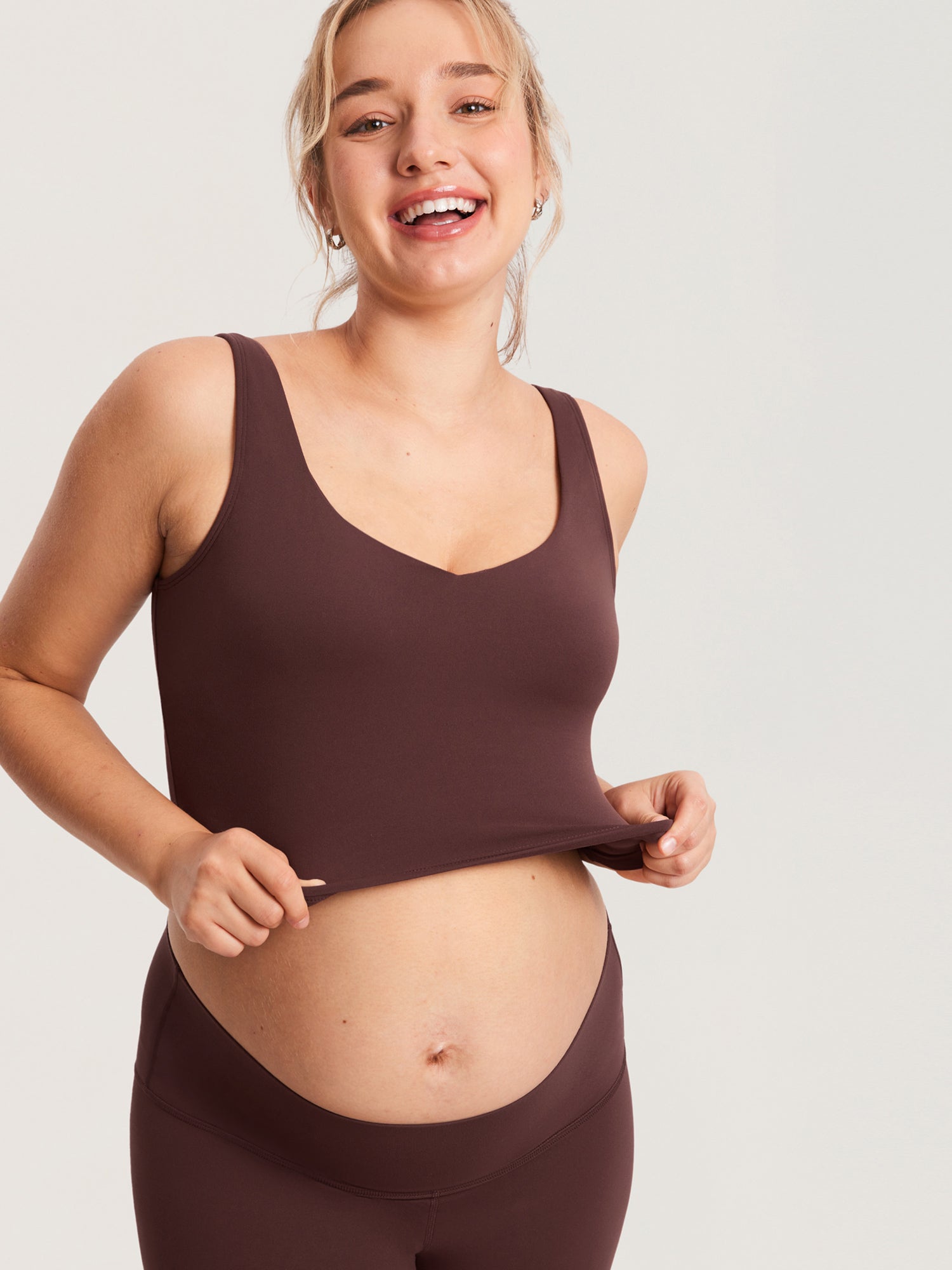 MOMANDA Women's Natrelax® Nursing Crop Tank Top Taupe