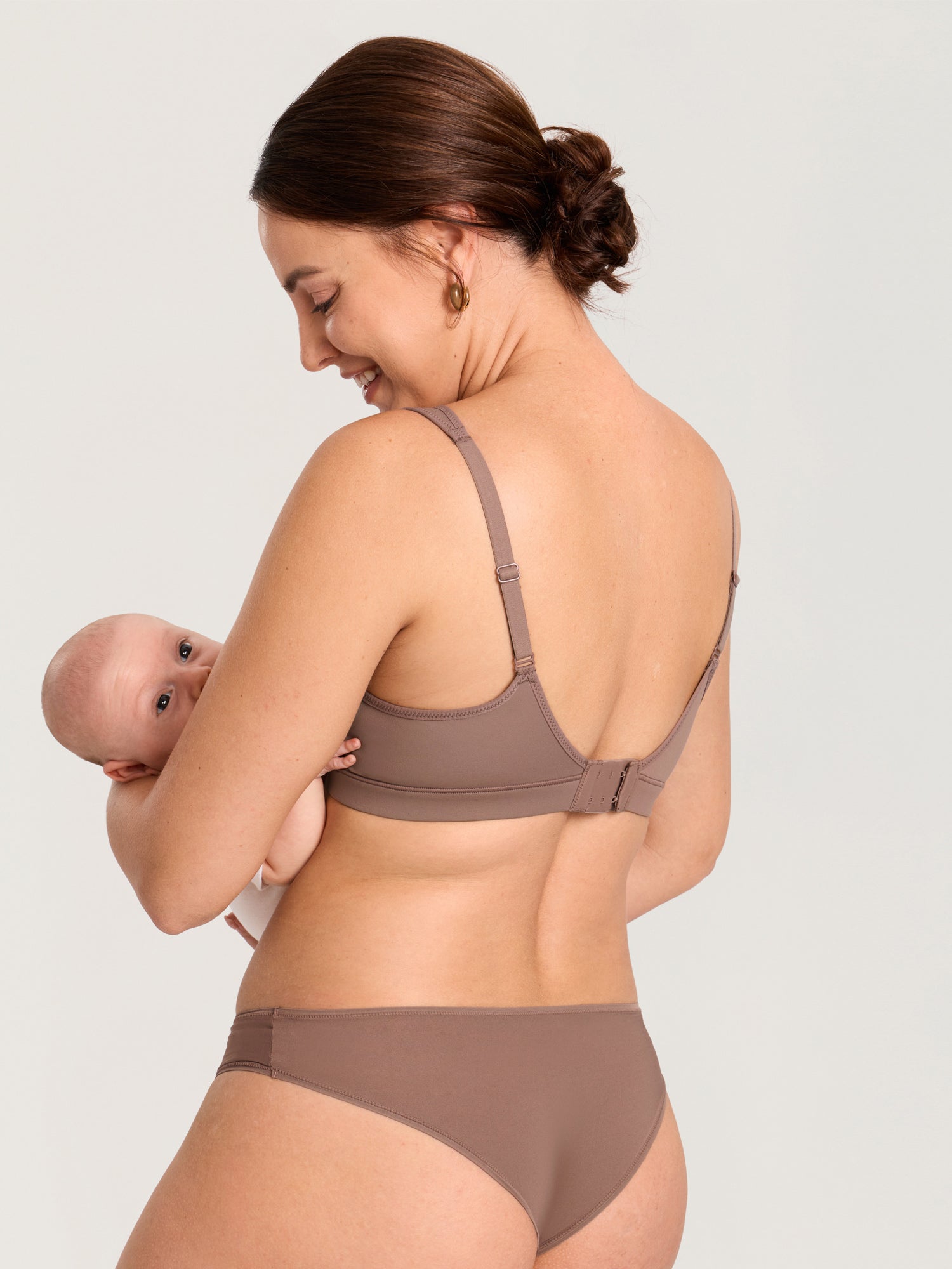 Natrelax® Velcro All-in-One Nursing & Pumping Bra