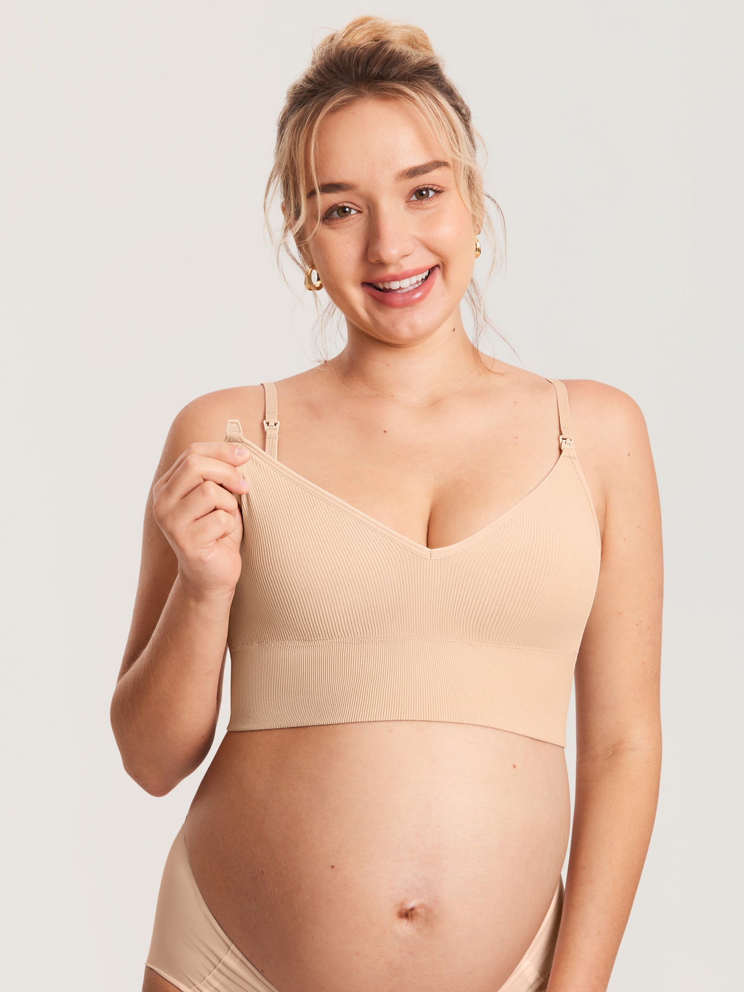 MOMANDA Women's Ribbed V Neck Nursing Bralette Black