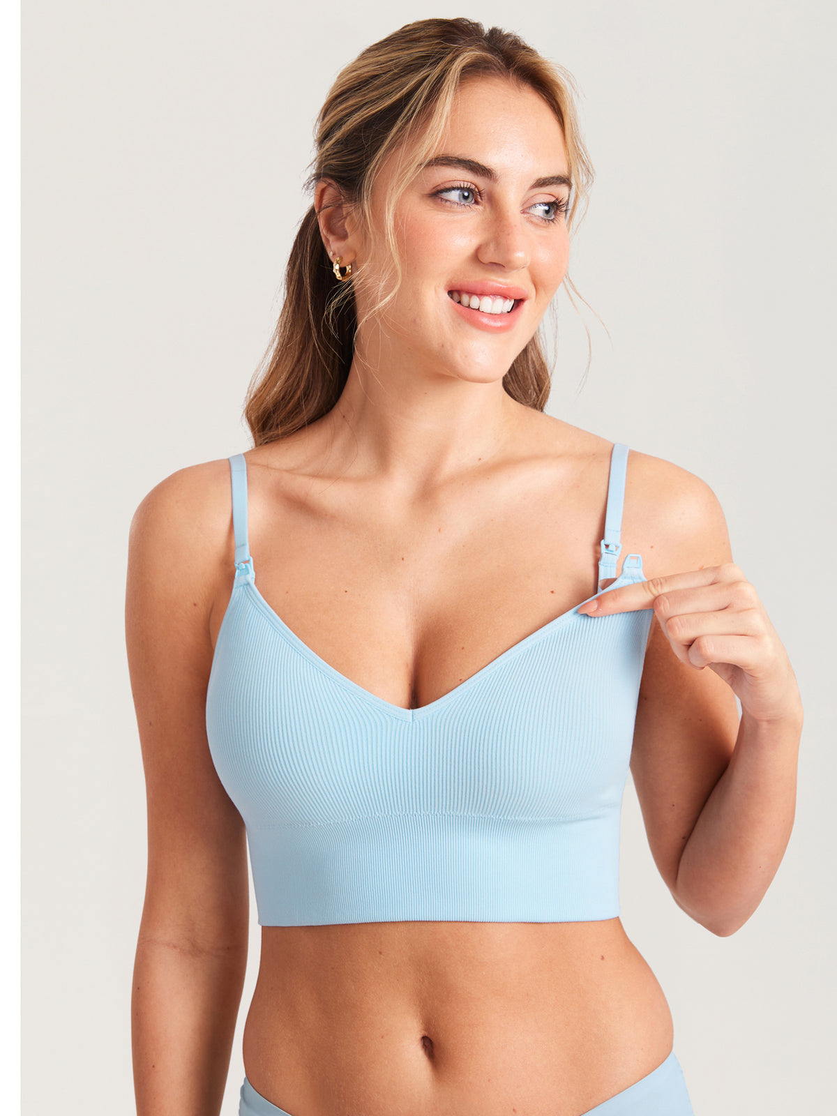 MOMANDA Women's Ribbed V Neck Nursing Bralette Light Glacier @model_info:MOM1