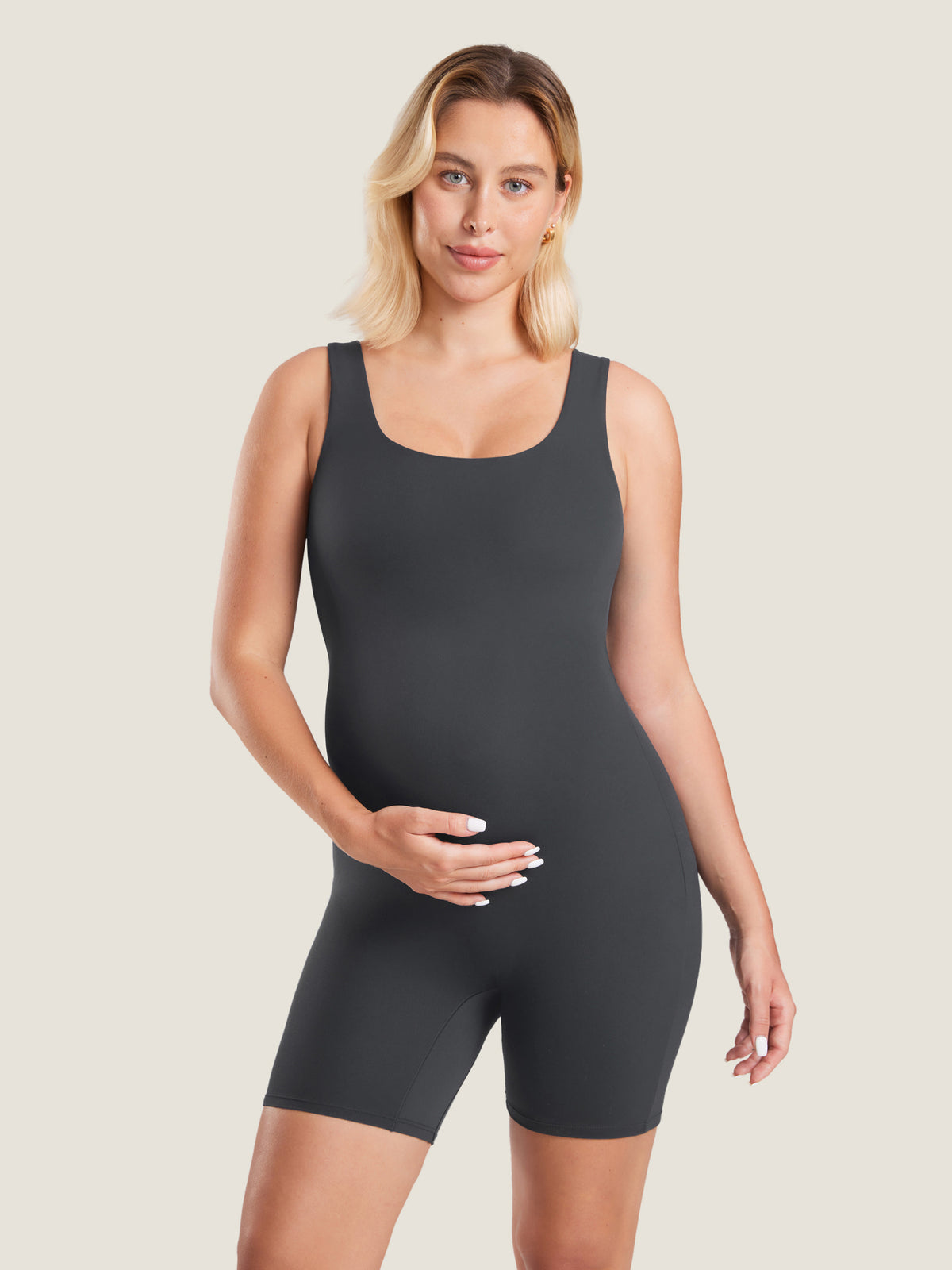 MOMANDA Women's Natrelax® Maternity Romper Mysterious Grey @model_info:MOM1