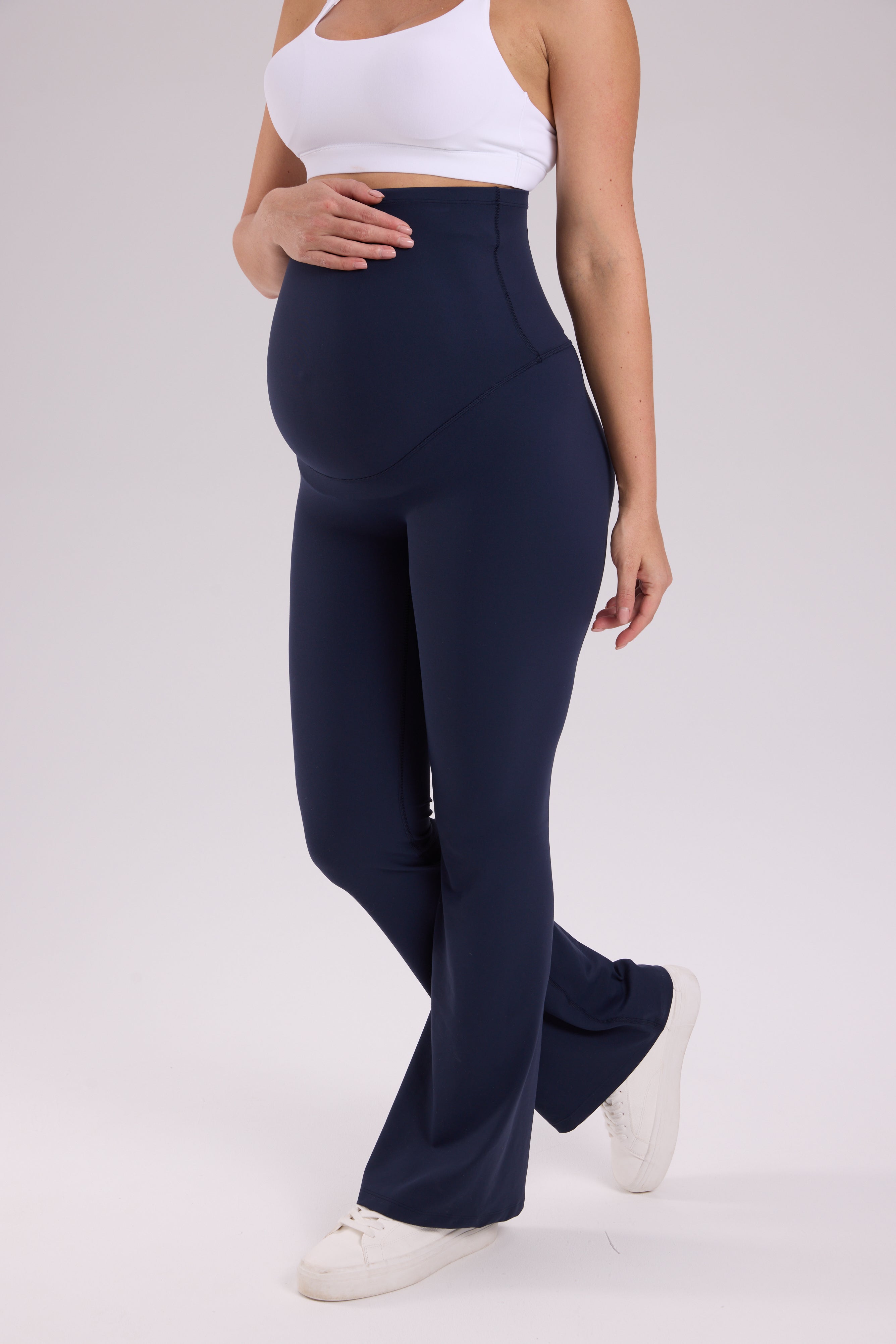 Natrelax® No Front Seam Maternity Flare Leggings 31.5"