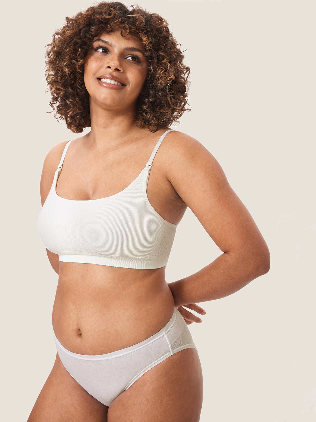 MOMANDA Women's Ribbed Scoop Nursing Bralette Iceland White @model_info:Nursing
