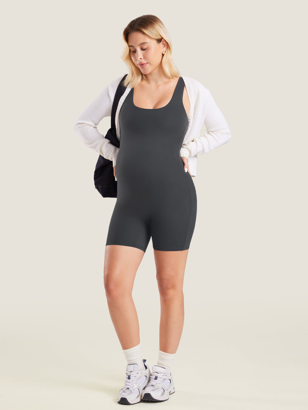 MOMANDA Women's Natrelax® Maternity Romper Mysterious Grey @model_info:MOM1