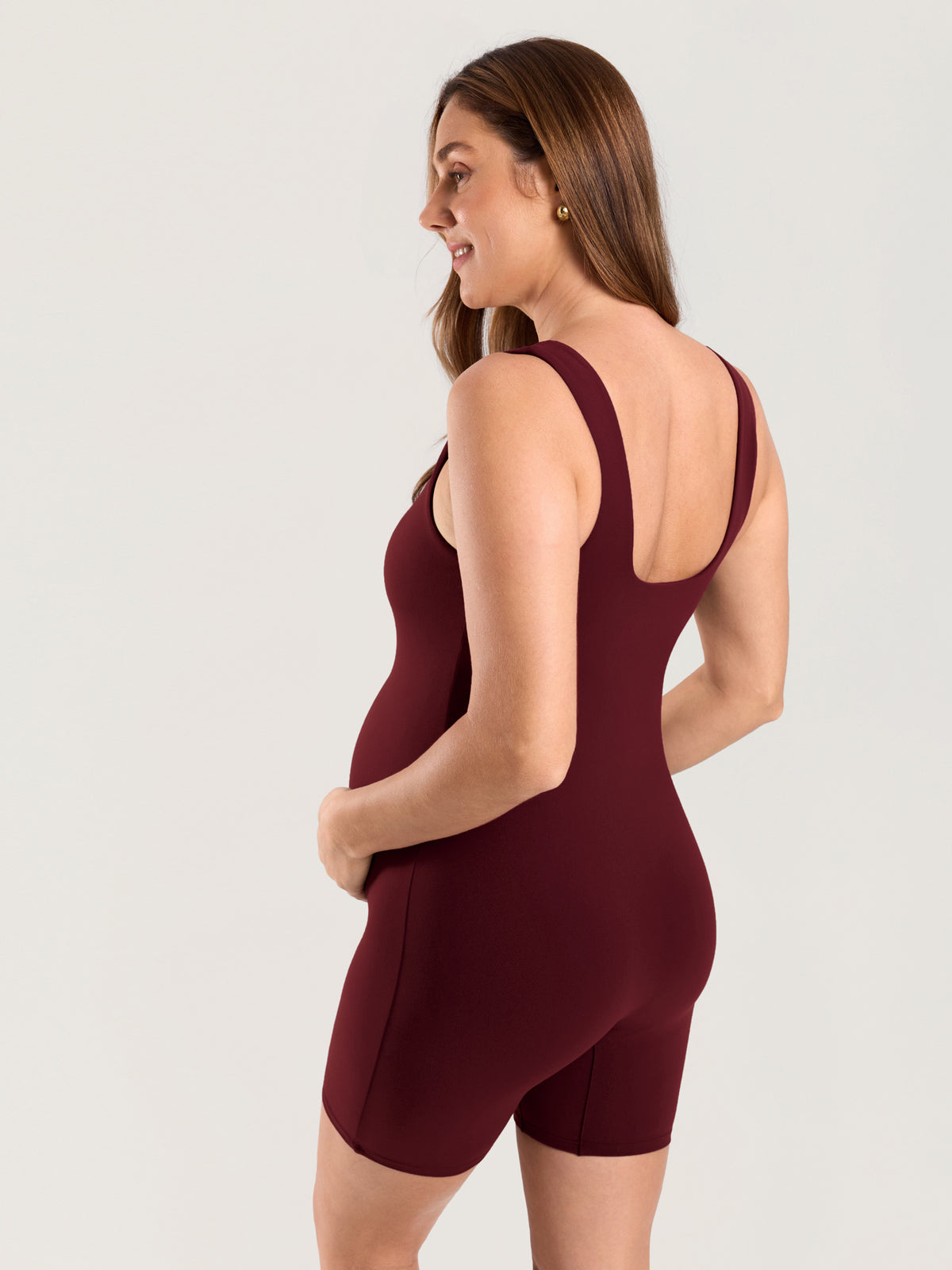 MOMANDA Women's Natrelax® Maternity Romper Red Merlot @model_info:MOM3