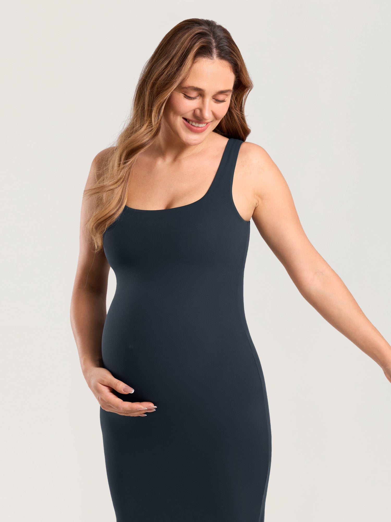 Natrelax® Bodycon Maternity Midi Dress - Back Slit
