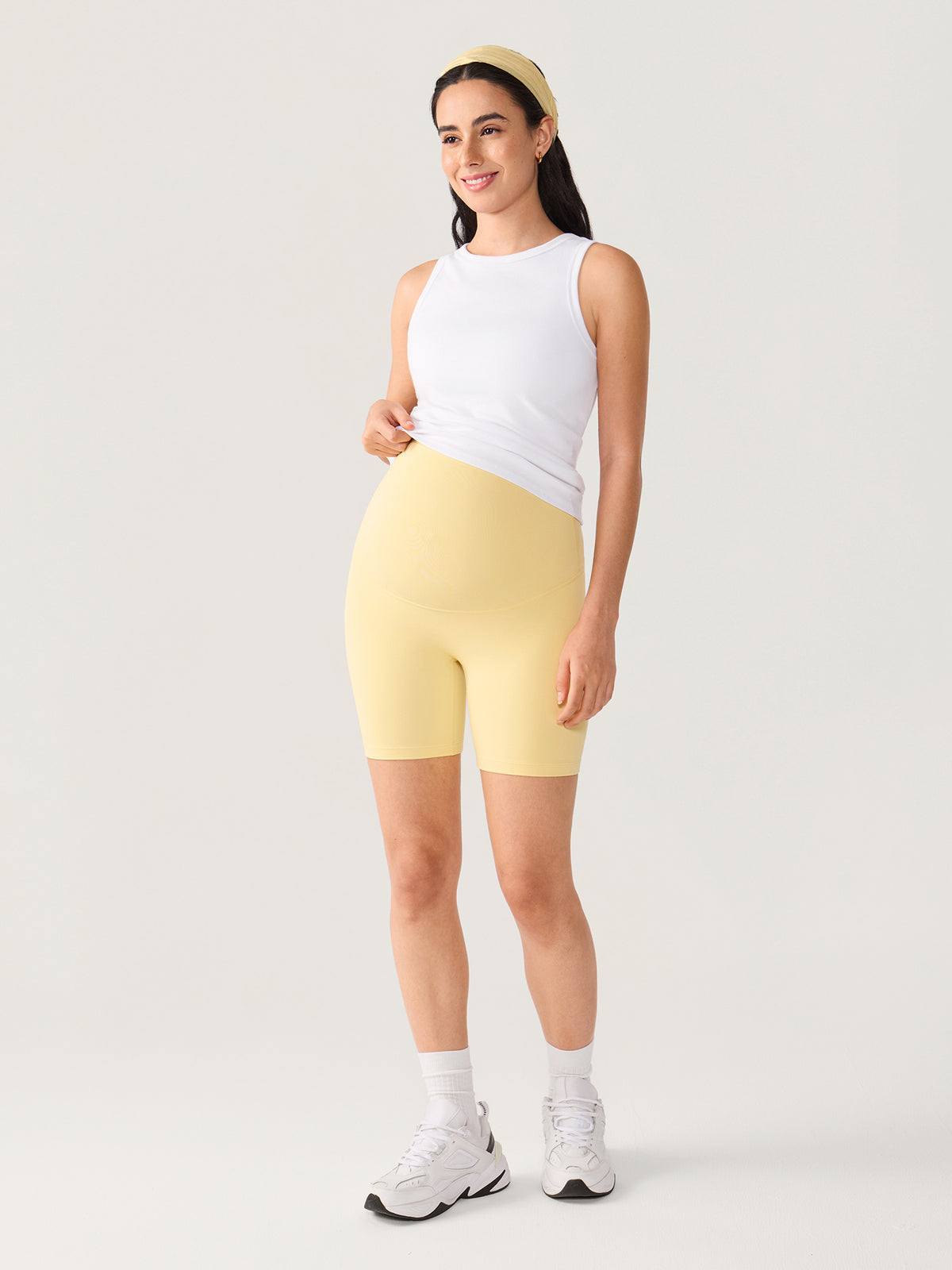 Natrelax® No Front Seam Maternity Shorts 6"